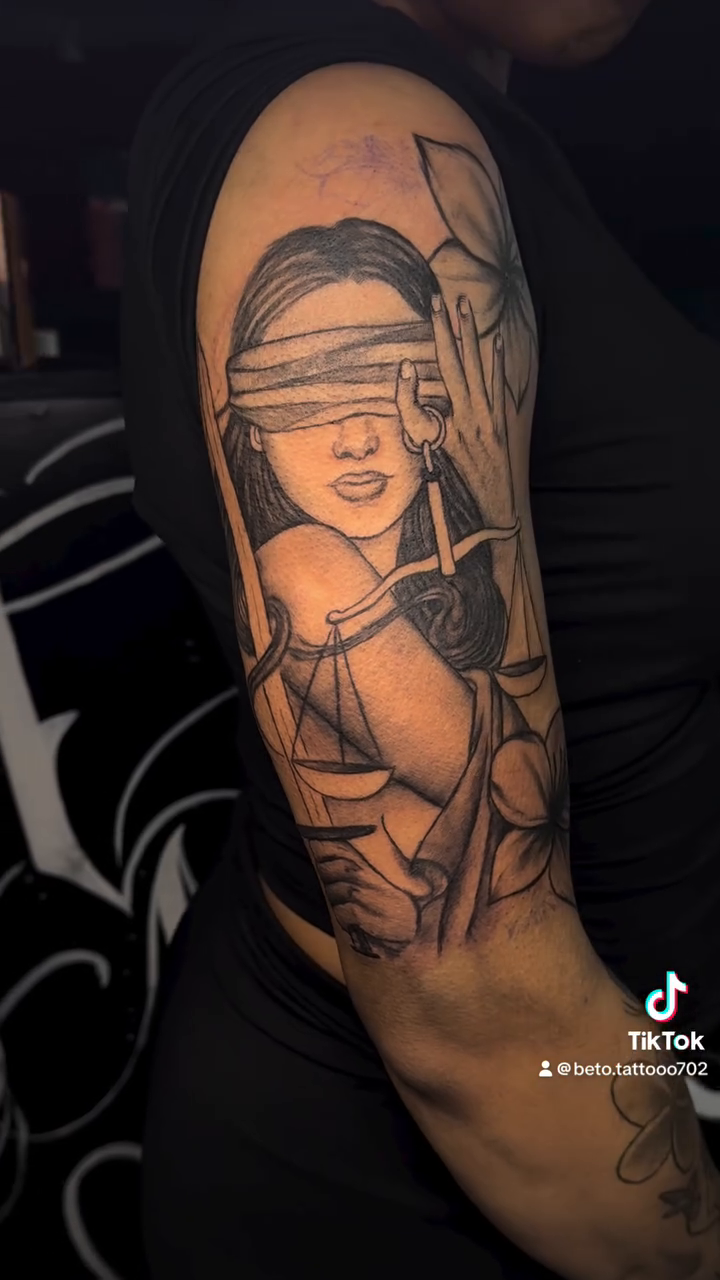 Tattoo by @beto.tattooo — black_and_grey, illustrative