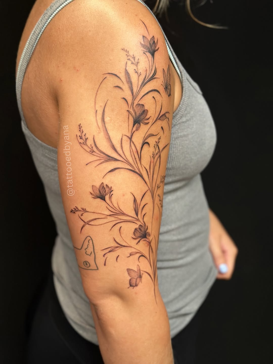 Tattoo by @tattooedbyana — fine_line