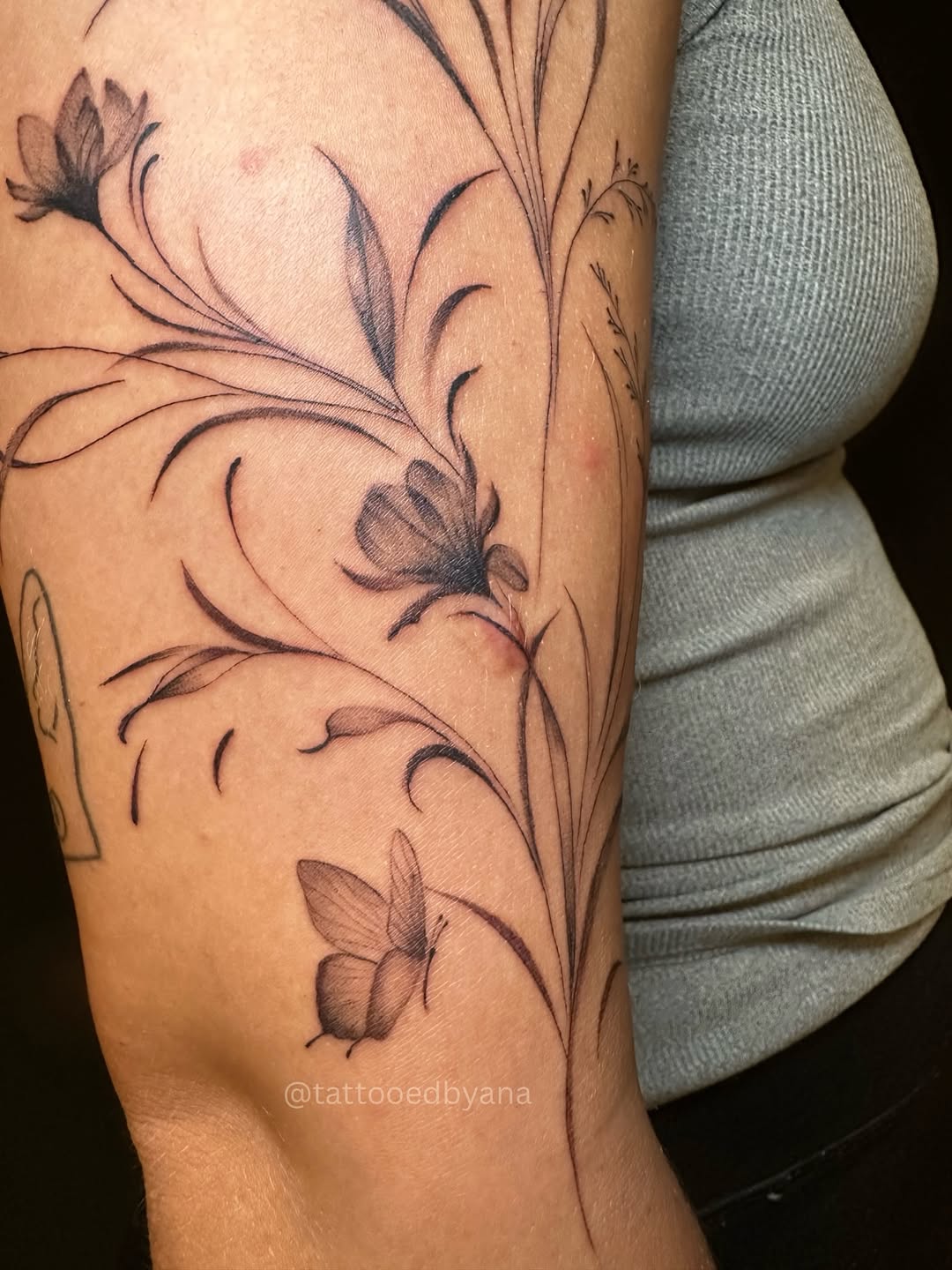 Tattoo by @tattooedbyana — fine_line