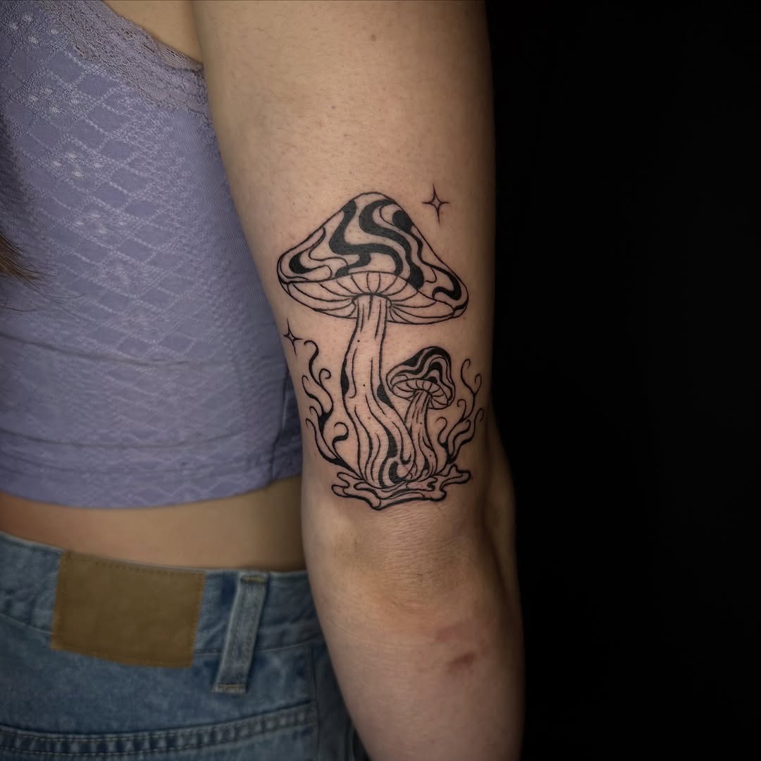 Tattoo by @tattylongleg — blackwork