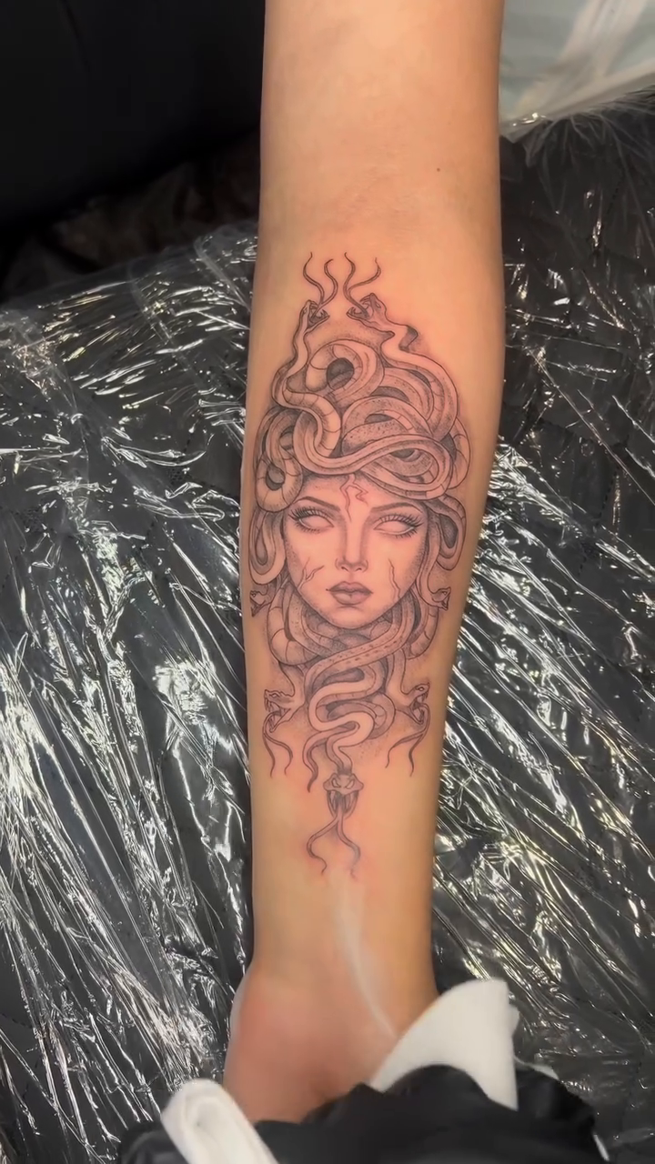 Tattoo by @skinsagastudio — black_and_grey