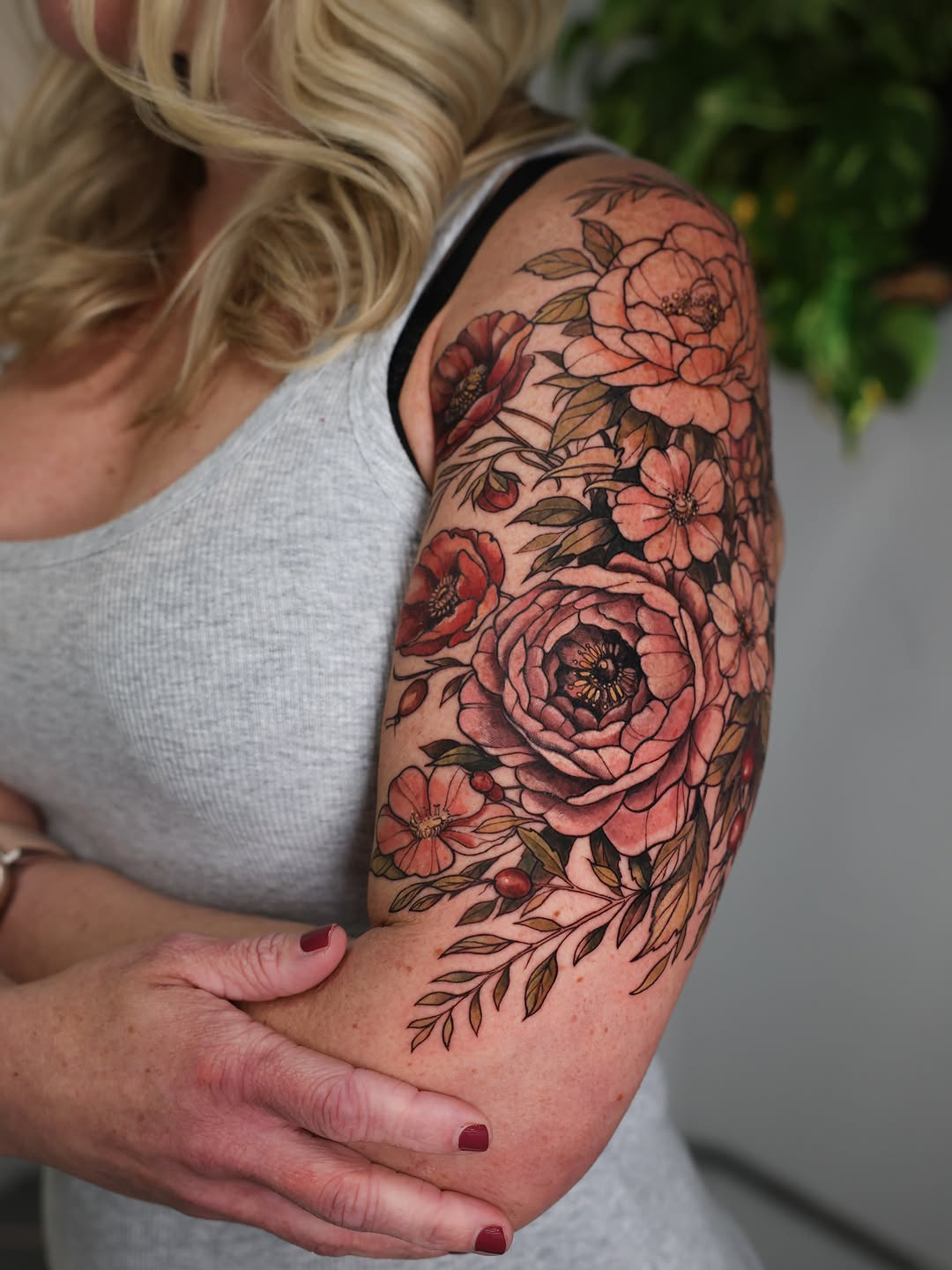 Tattoo by @annakarelina.tattoo — realism, fine_line