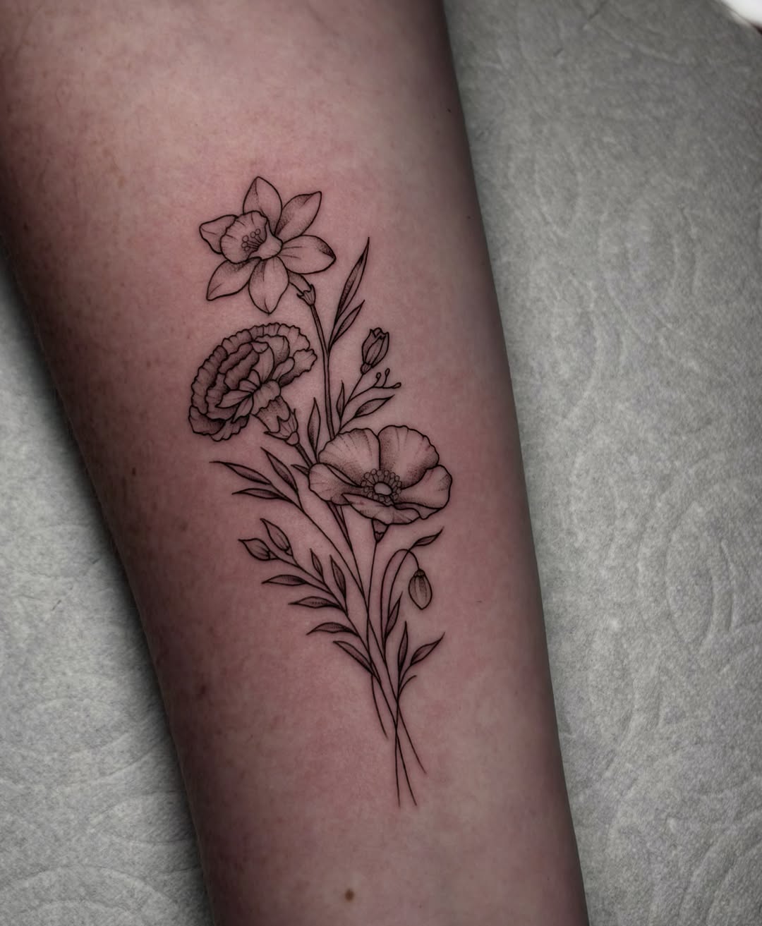Tattoo by @cvssandra.art — fine_line