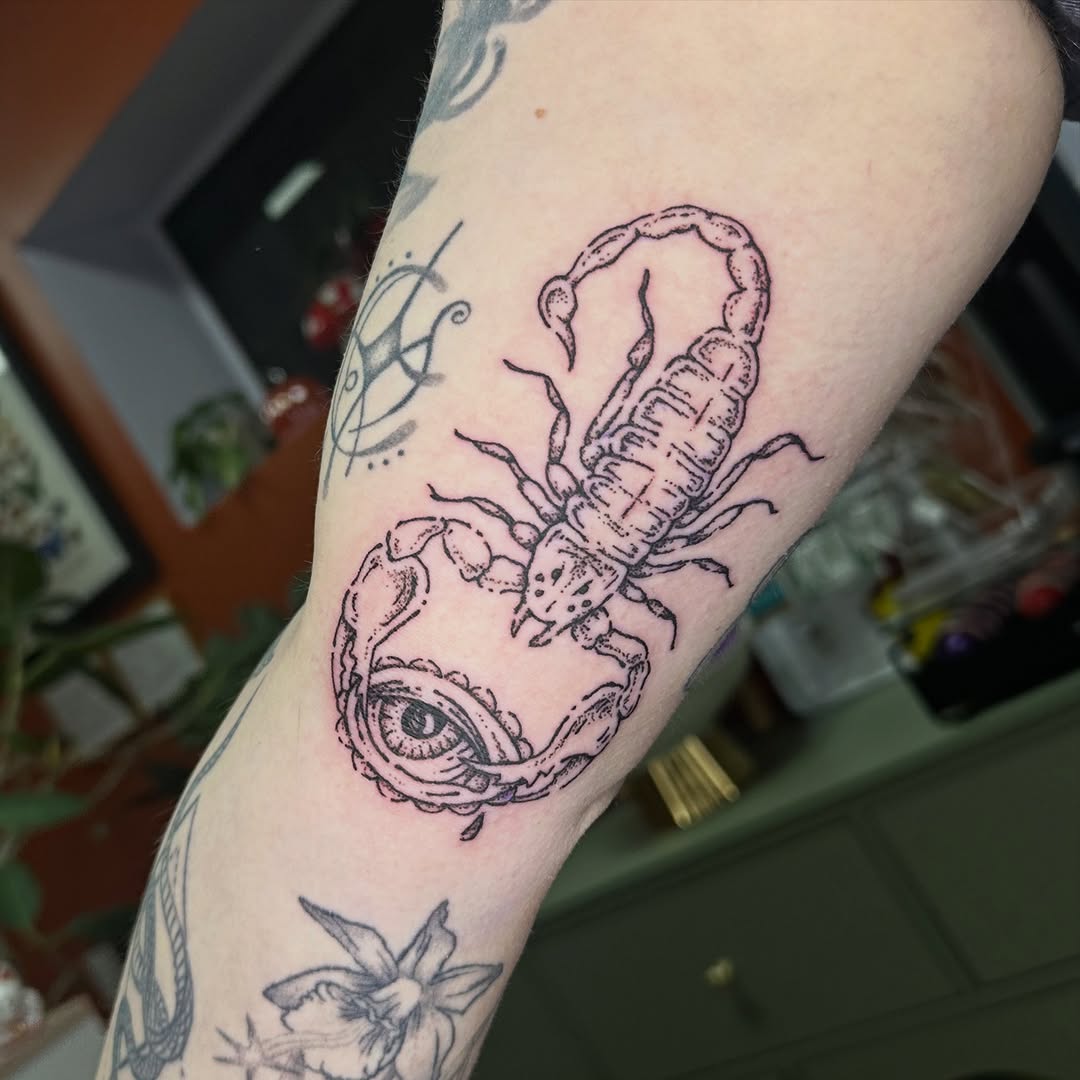 Tattoo by @tattoofleur — illustrative, blackwork