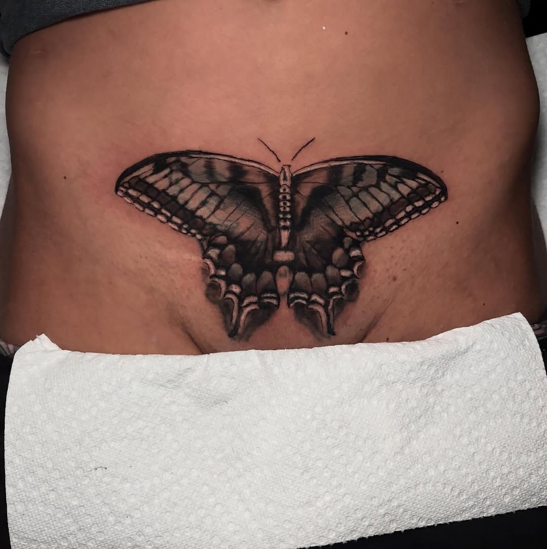 Tattoo by @ashleydenisetattoos β realism, black_and_grey