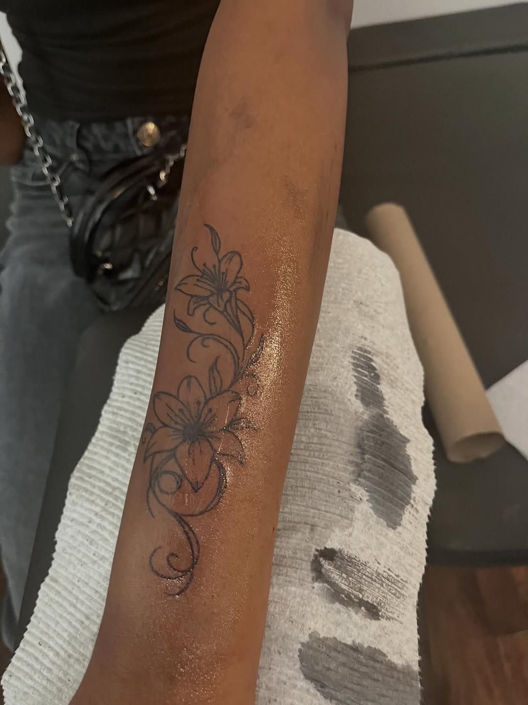 Tattoo by @inkbylaybae โ fine_line