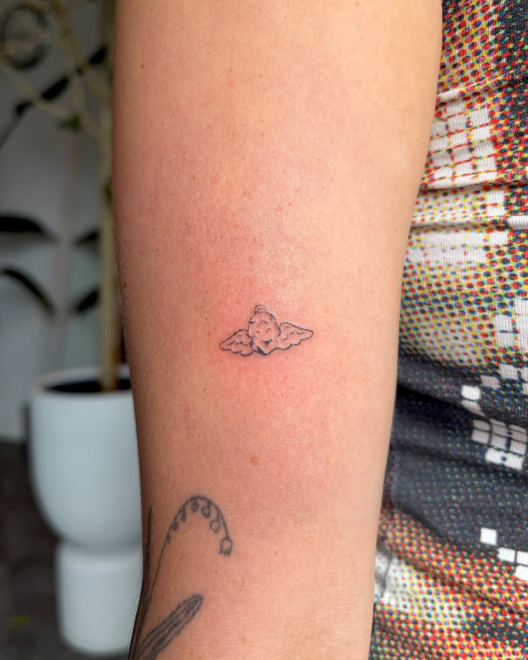 Tattoo by @slxpxke — fine_line, minimalist