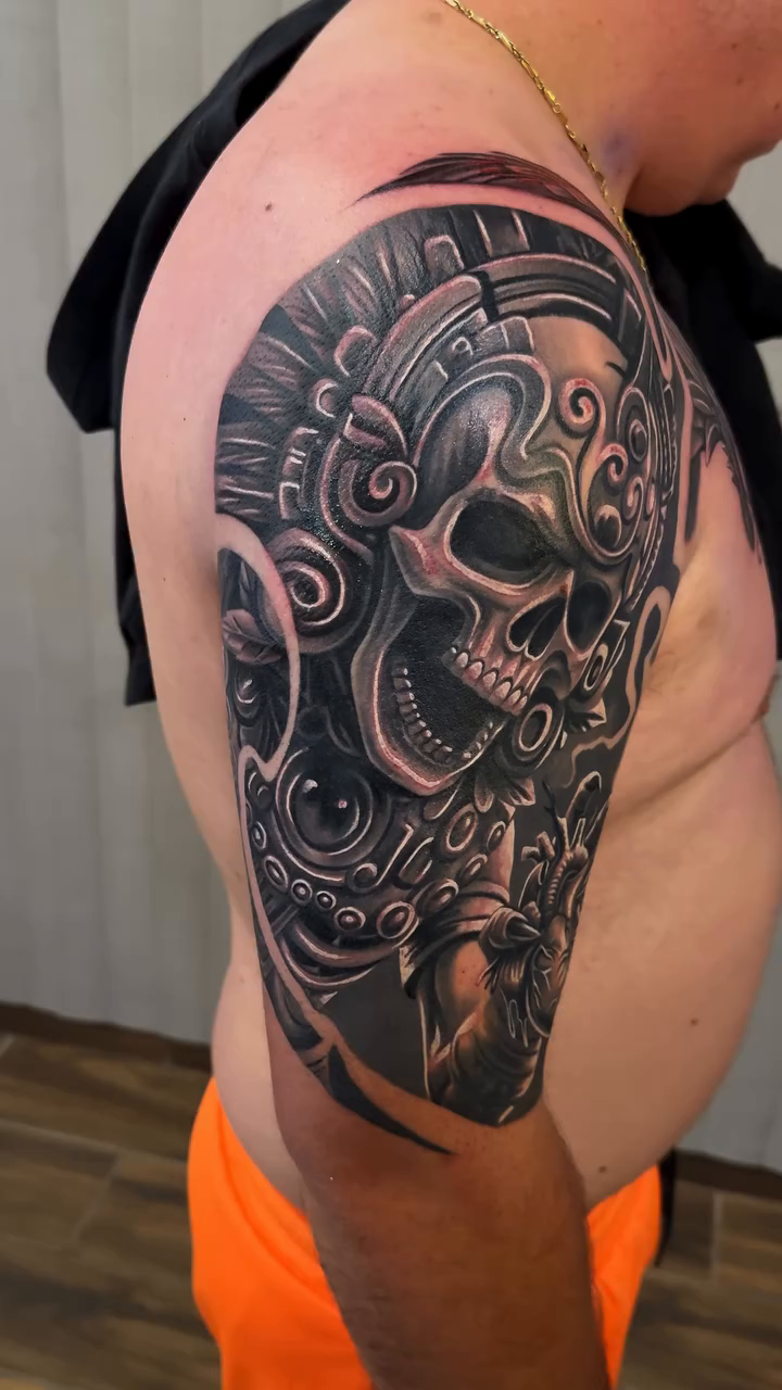 Tattoo by @temperism1 β black_and_grey, realism