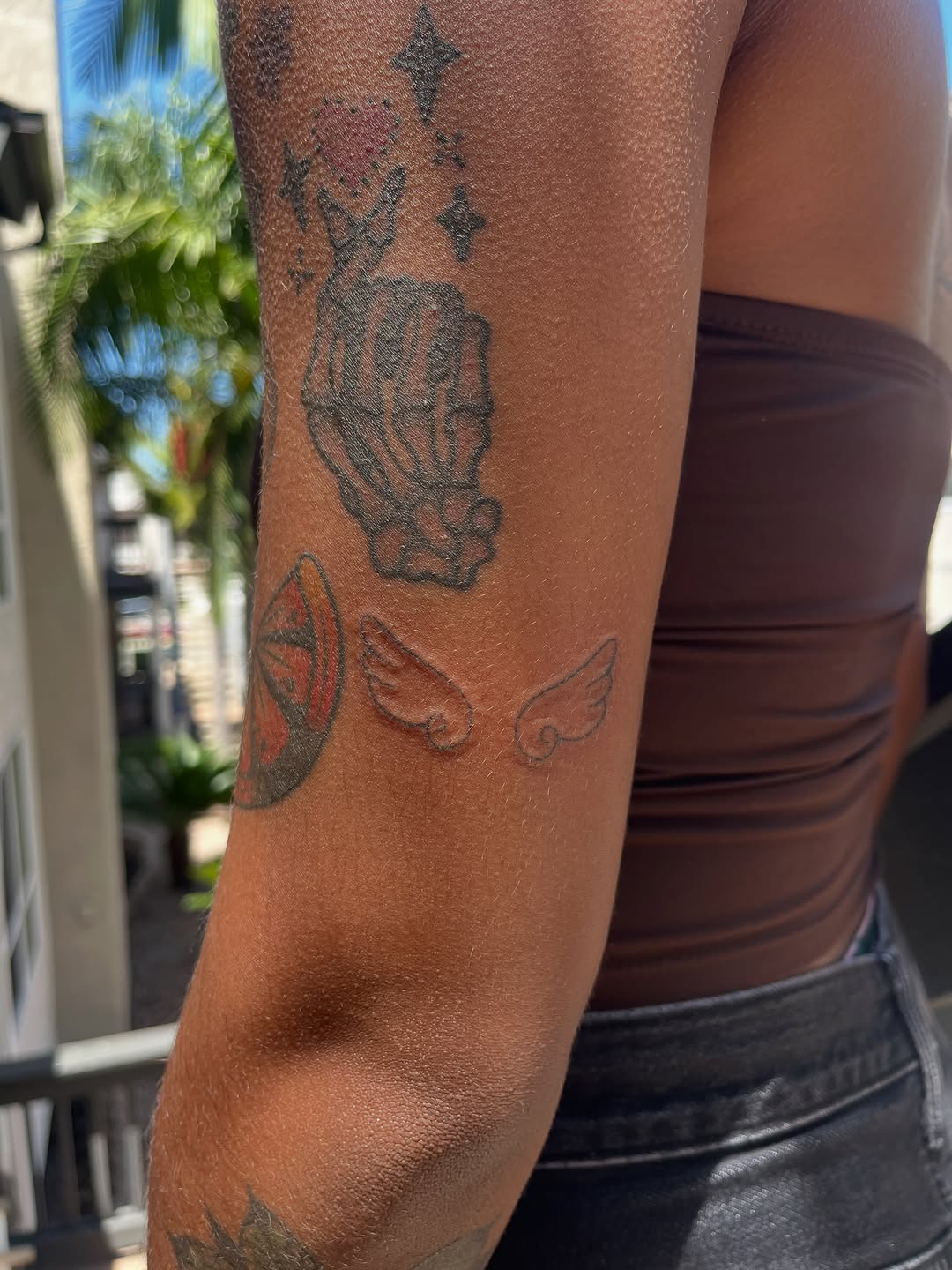 Tattoo by @hanadoeseverything — fine_line
