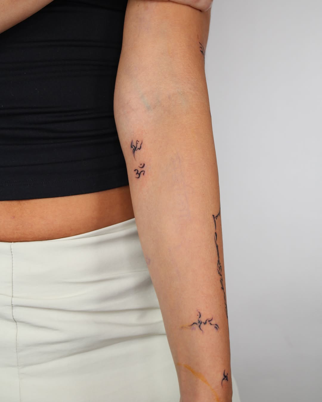 Tattoo by @tatpiaooo — fine_line, minimalist