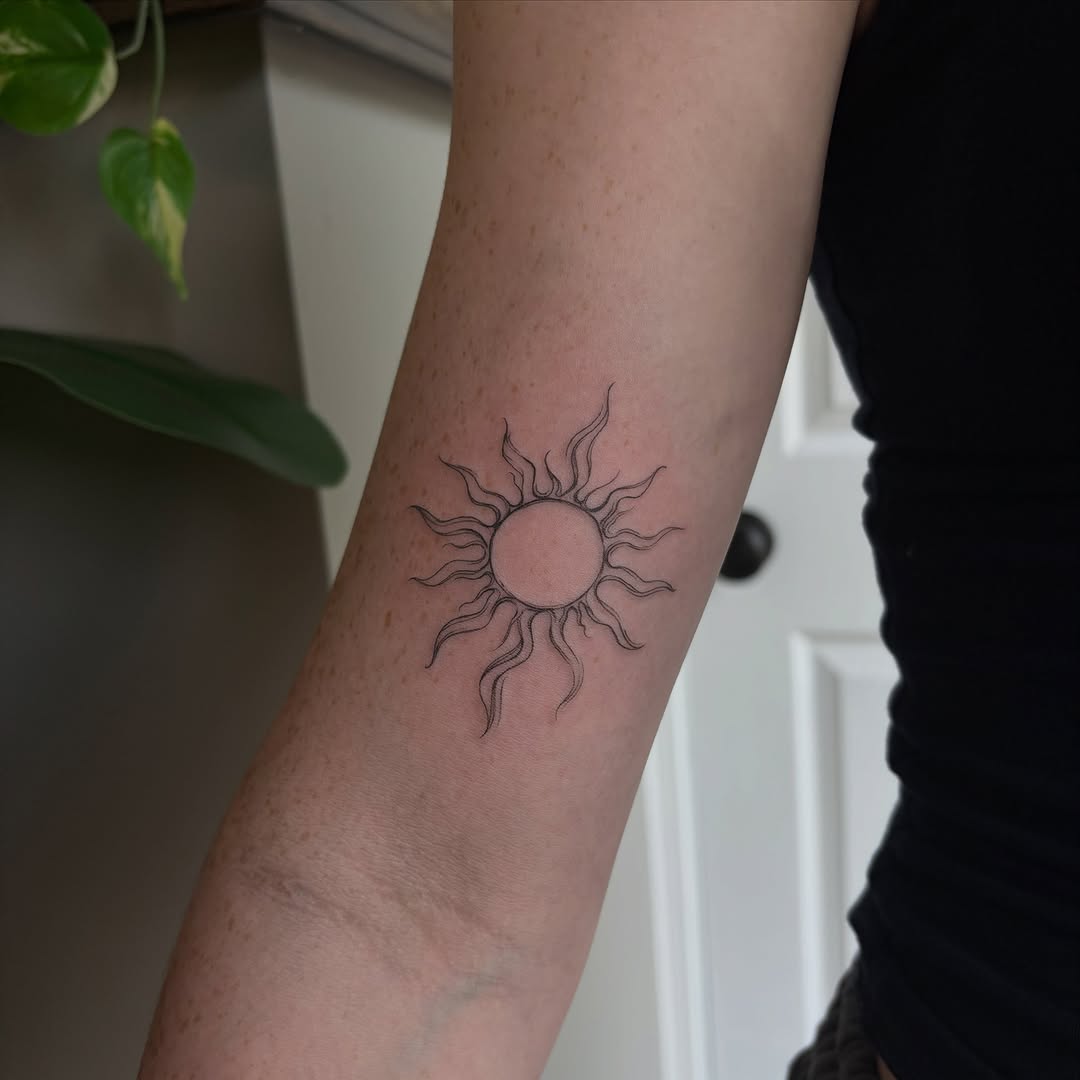 Tattoo by @haileybtats — fine_line