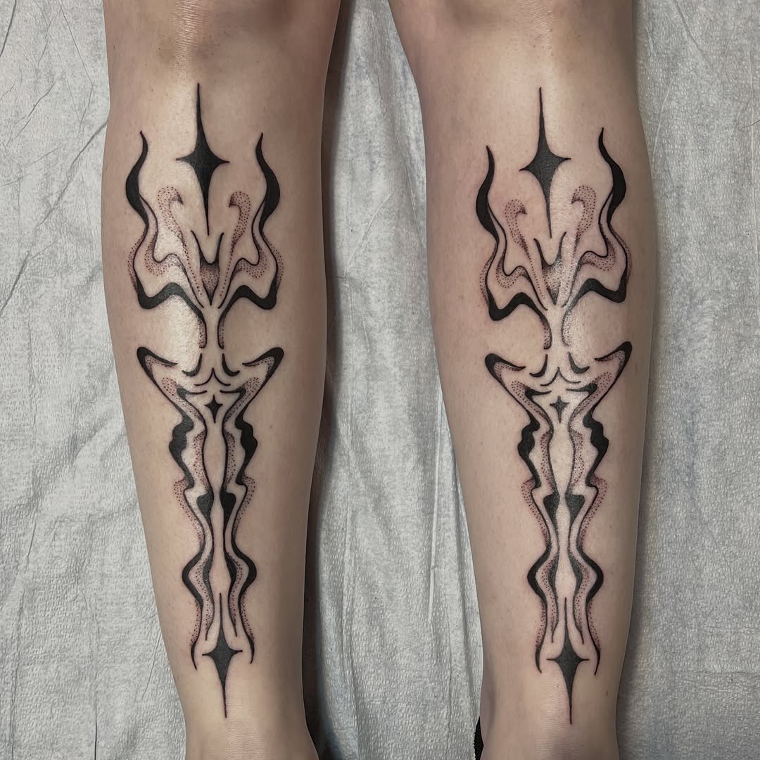 Tattoo by @lre_ink — blackwork, geometric