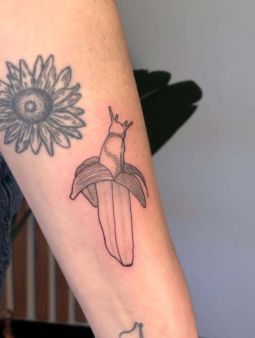 Tattoo by @maddietattie โ black_and_grey
