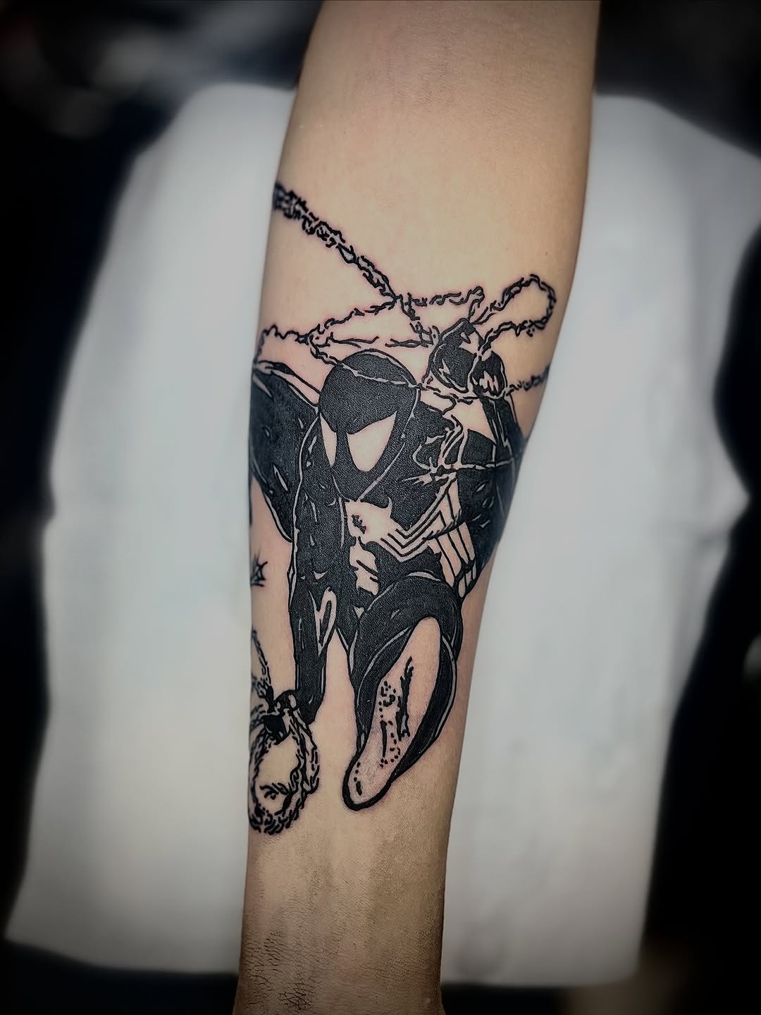 Tattoo by @cursedskintattoos β blackwork