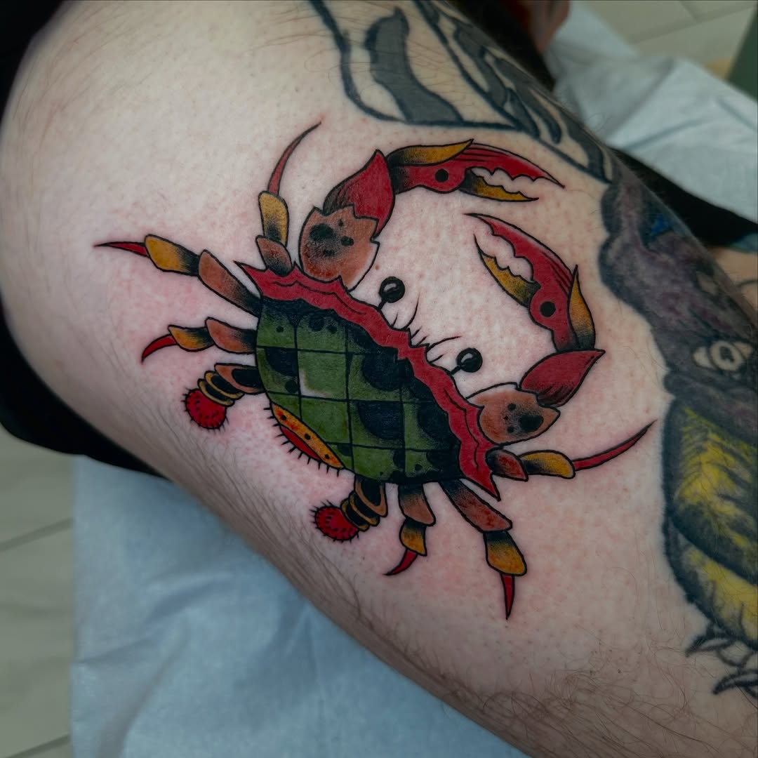 Tattoo by @gloomybugz โ american_traditional