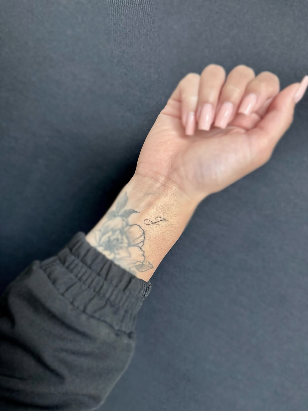 Tattoo by @avas.aesthetics__ — fine_line, minimalist