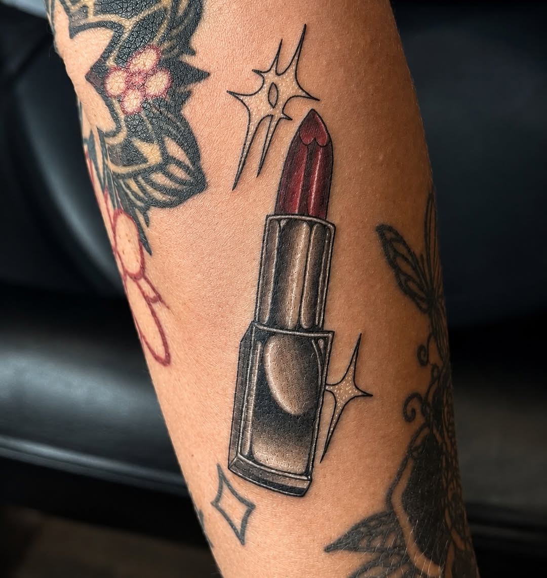 Tattoo by @ghostlyinktattoos — new_school