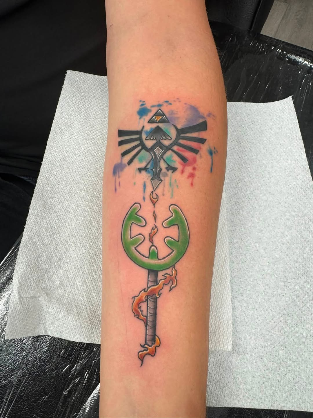 Tattoo by @woetattoos โ watercolor