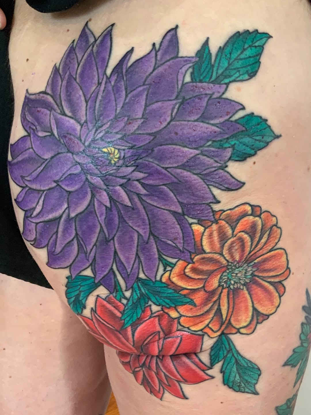 Tattoo by @laurak_musiccitytattoo — illustrative, realism