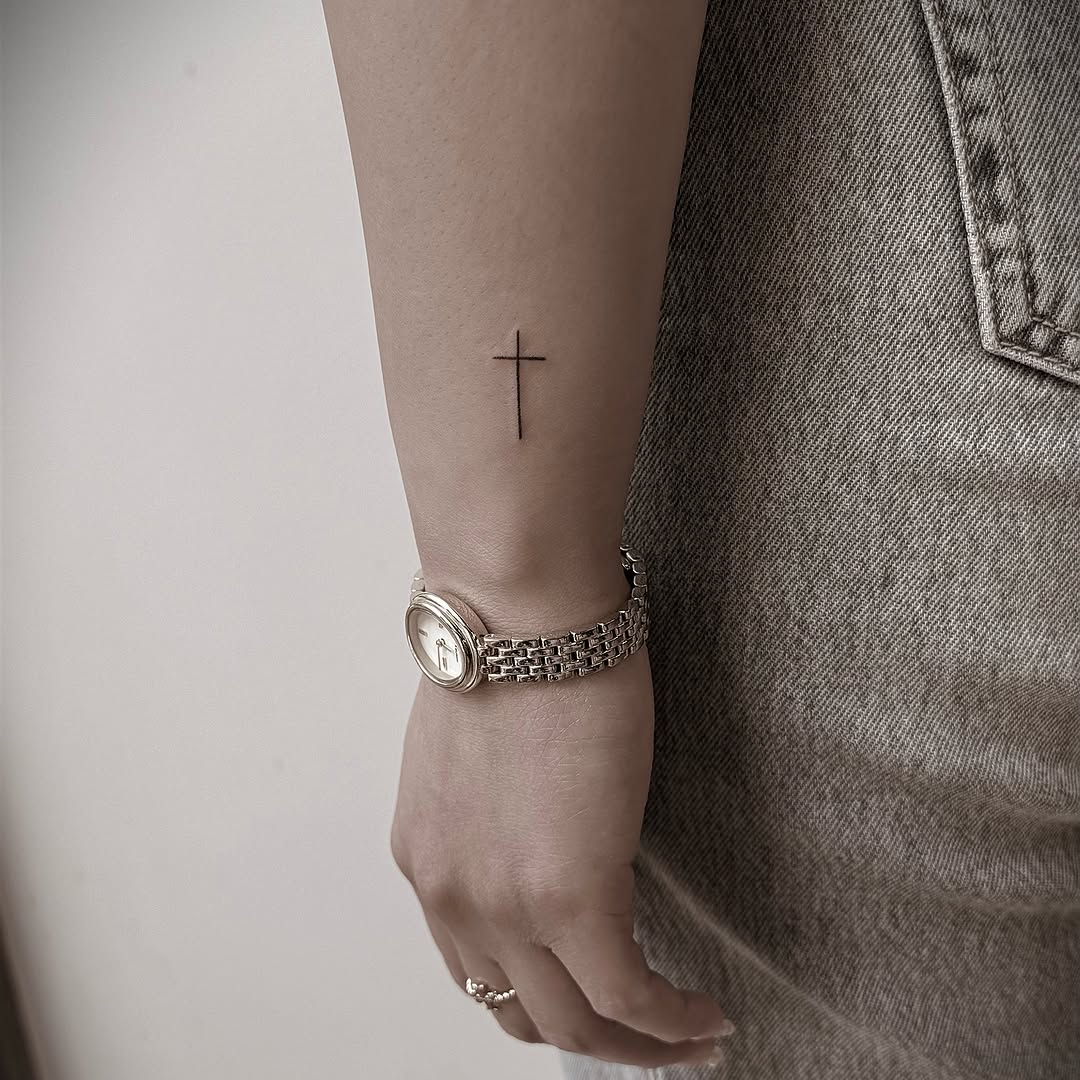 Tattoo by @nashvillefinelinetattoos — fine_line, minimalist