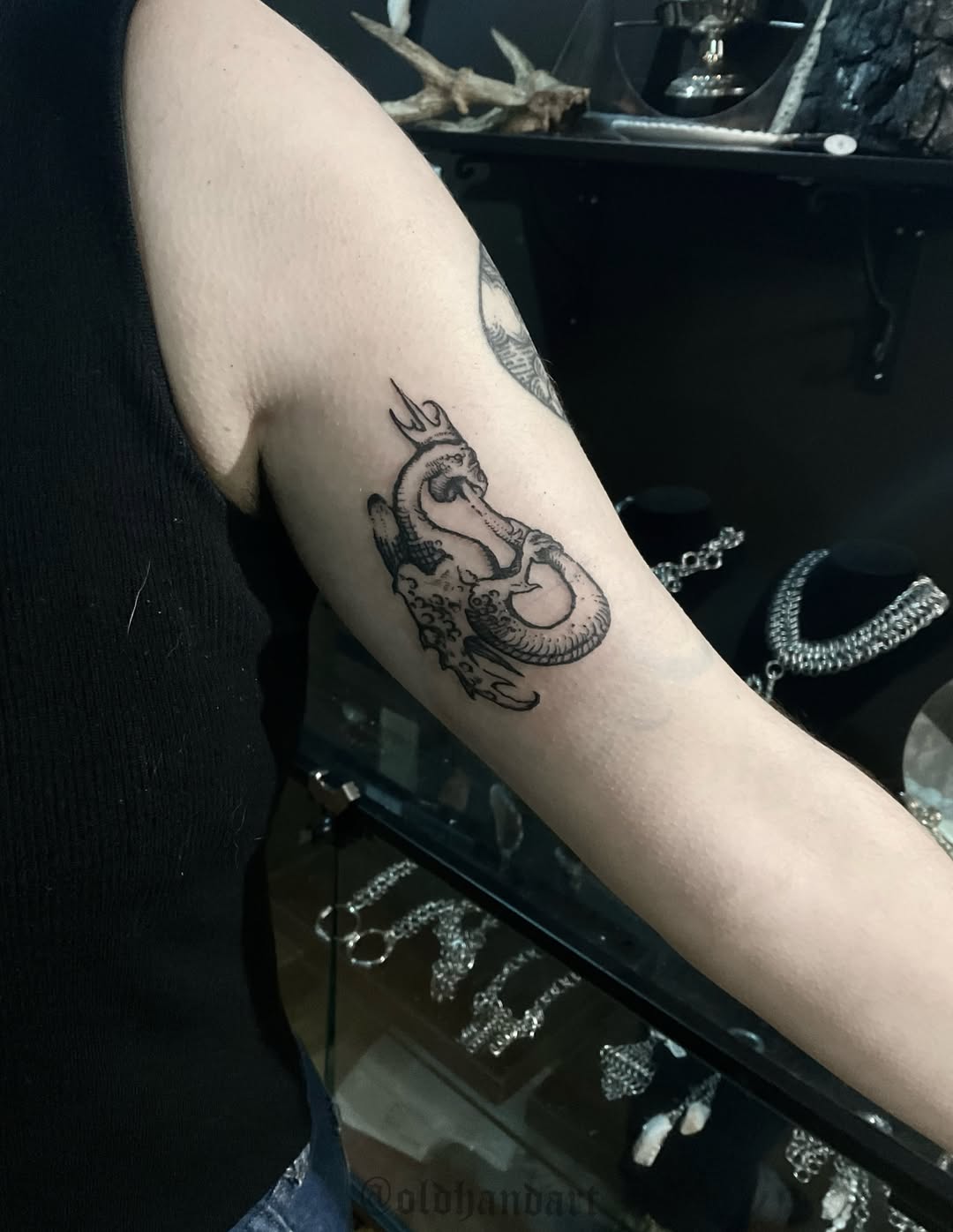 Tattoo by @oldhandart โ blackwork