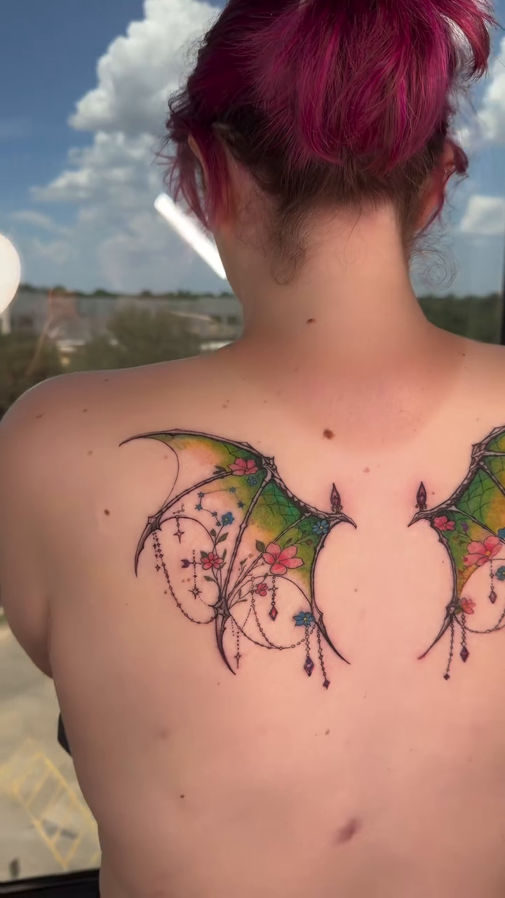 Tattoo by @yomiko.art — fine_line, watercolor