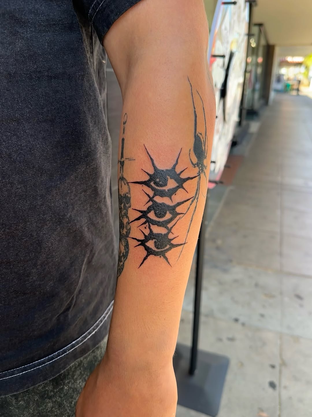 Tattoo by @cherryxtats β blackwork
