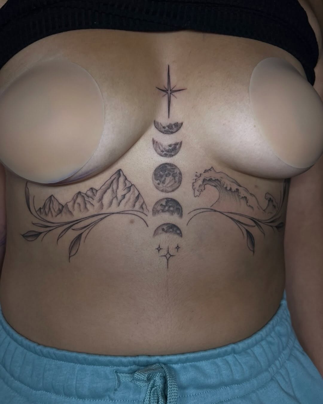 Tattoo by @iraymi.tattoos โ fine_line