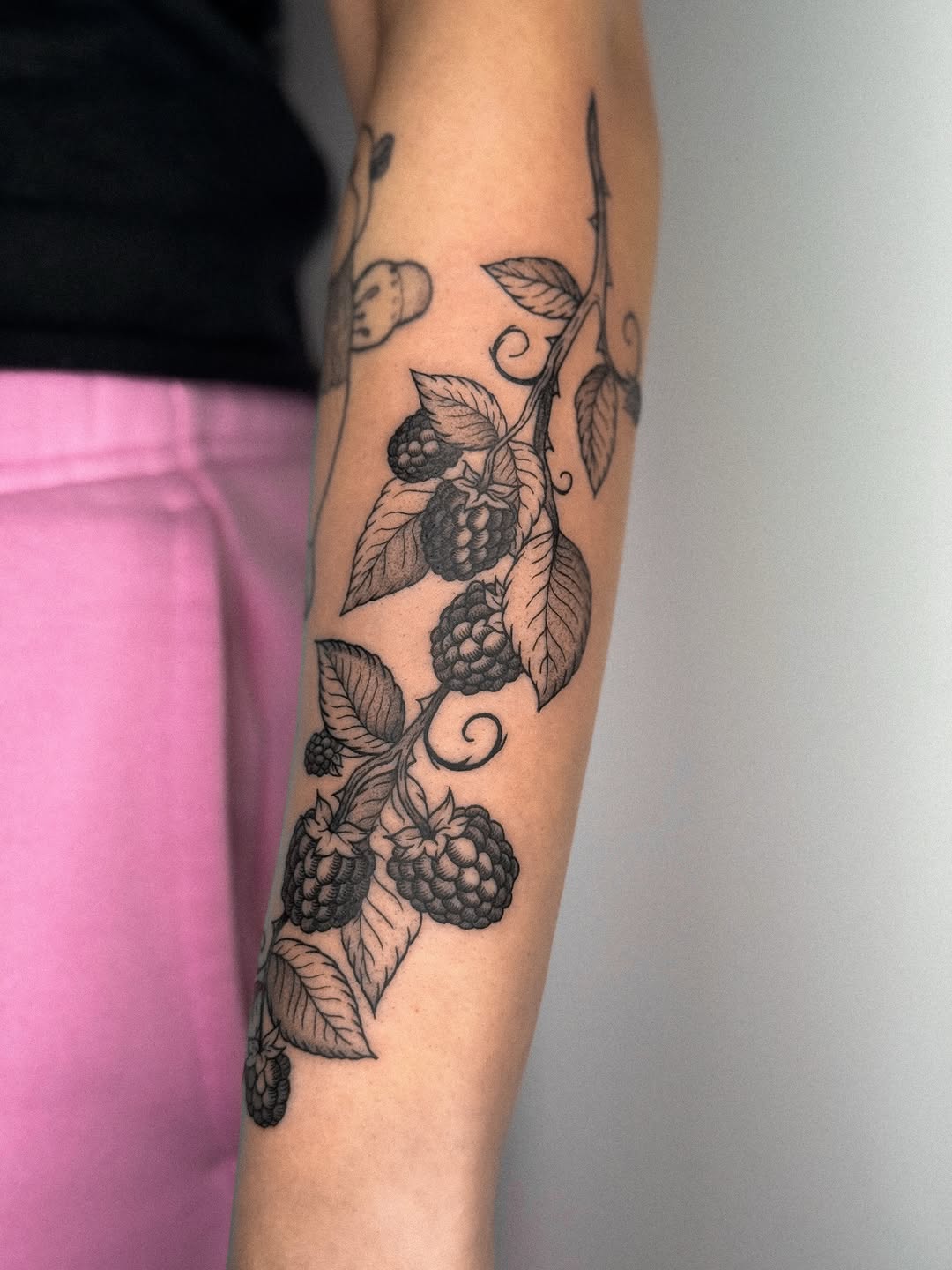Tattoo by @tattoo.vancouver โ fine_line, black_and_grey