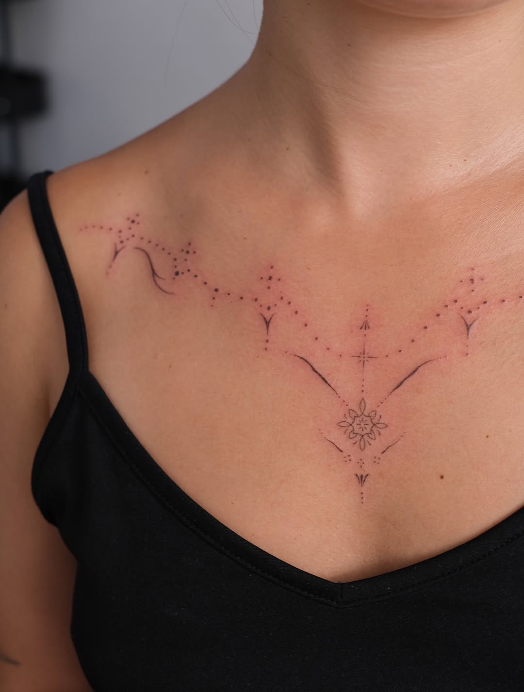 Tattoo by @lusi.ne.tattoo — fine_line, dotwork