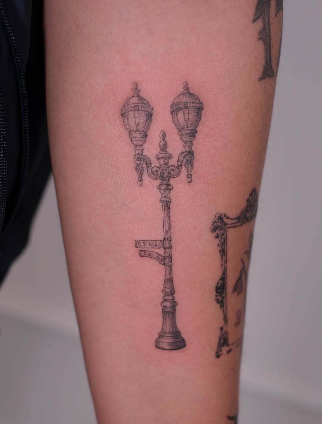 Tattoo by @lusi.ne.tattoo — fine_line, realism