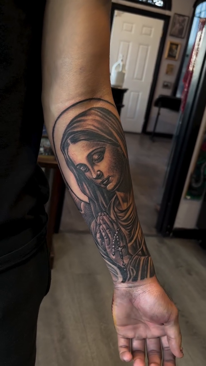 Tattoo by @mikeandinkk — black_and_grey, realism
