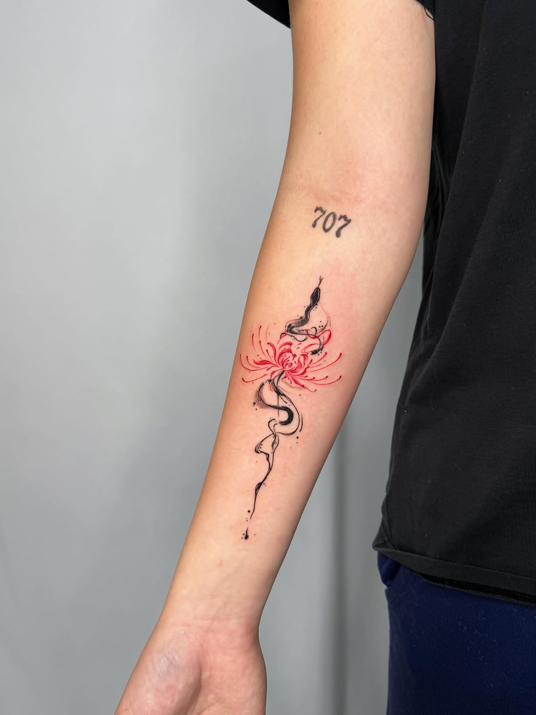 Tattoo by @tizy.inks — fine_line, watercolor