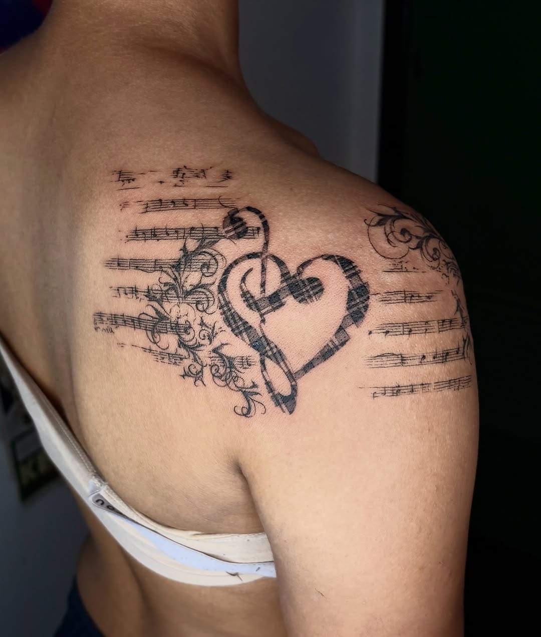 Tattoo by @scratchedupp โ blackwork