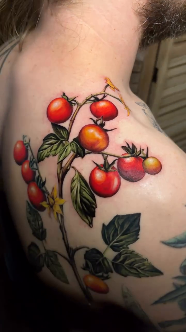 Tattoo by @irinatattoos β realism