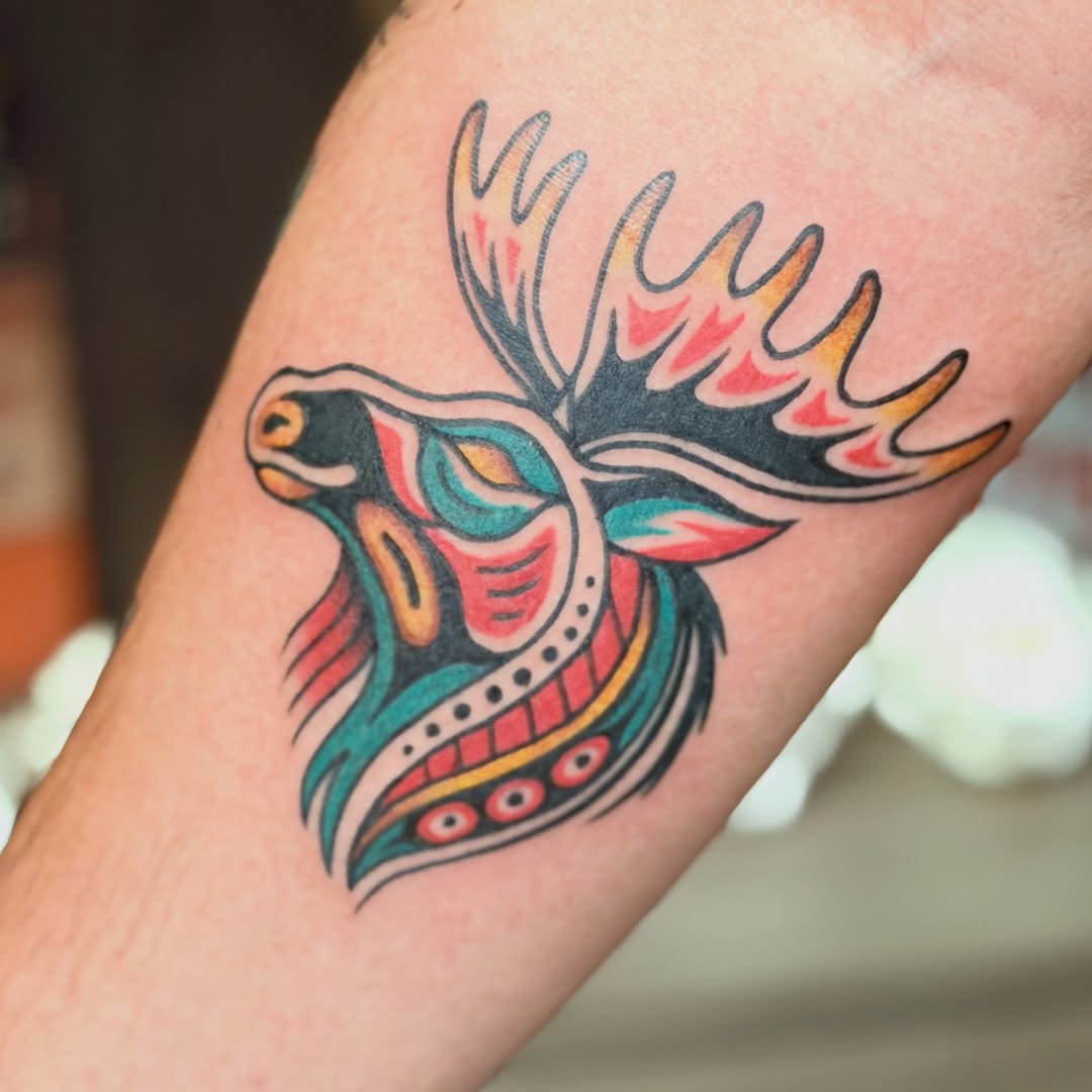 Tattoo by @fleurnoirestudio โ neo_traditional