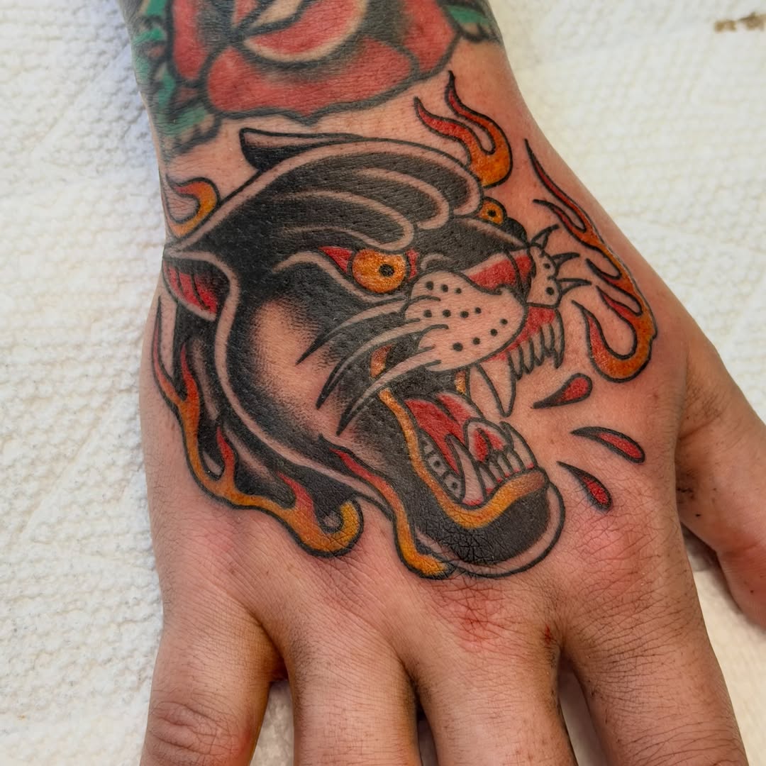 Tattoo by @fleurnoirestudio โ american_traditional