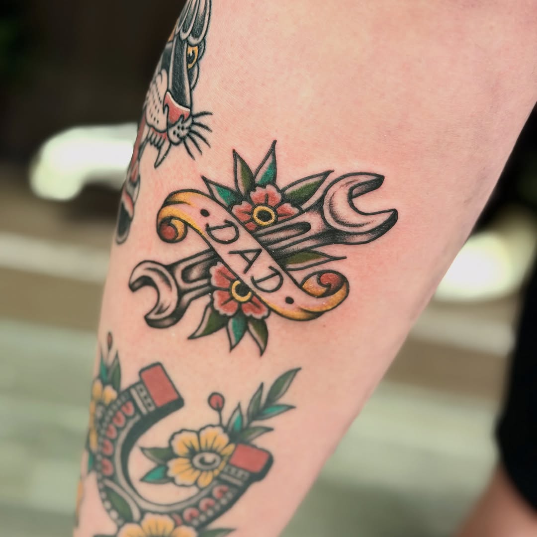 Tattoo by @fleurnoirestudio โ american_traditional