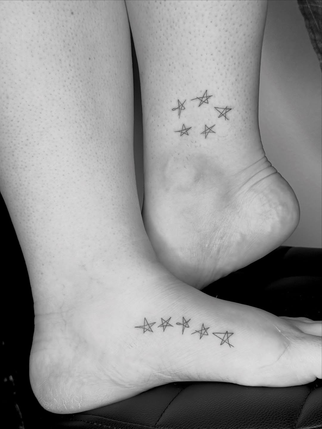 Tattoo by @ashleylorrainetattoos β fine_line, minimalist