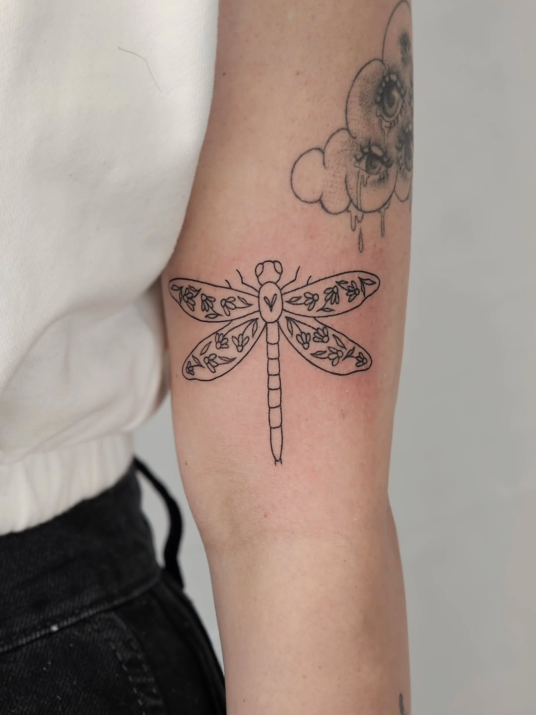 Tattoo by @tattoosbykylie โ fine_line, illustrative