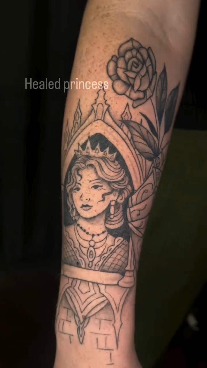 Tattoo by @lindseybendsey โ black_and_grey, realism