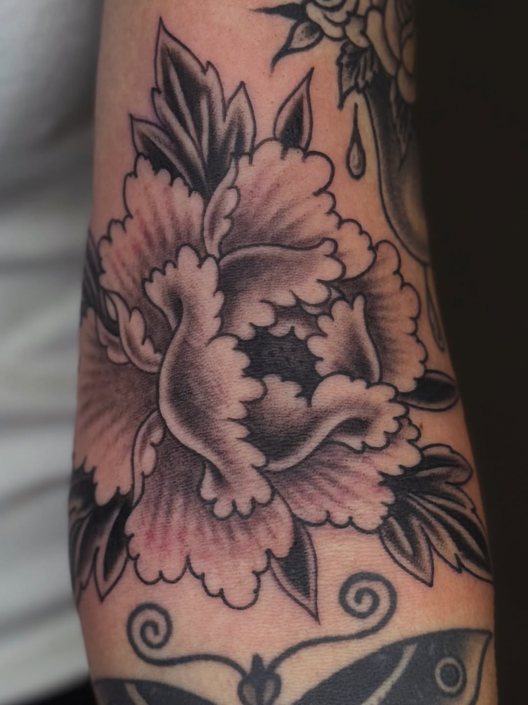 Tattoo by @benkarnofsky โ japanese_irezumi, black_and_grey
