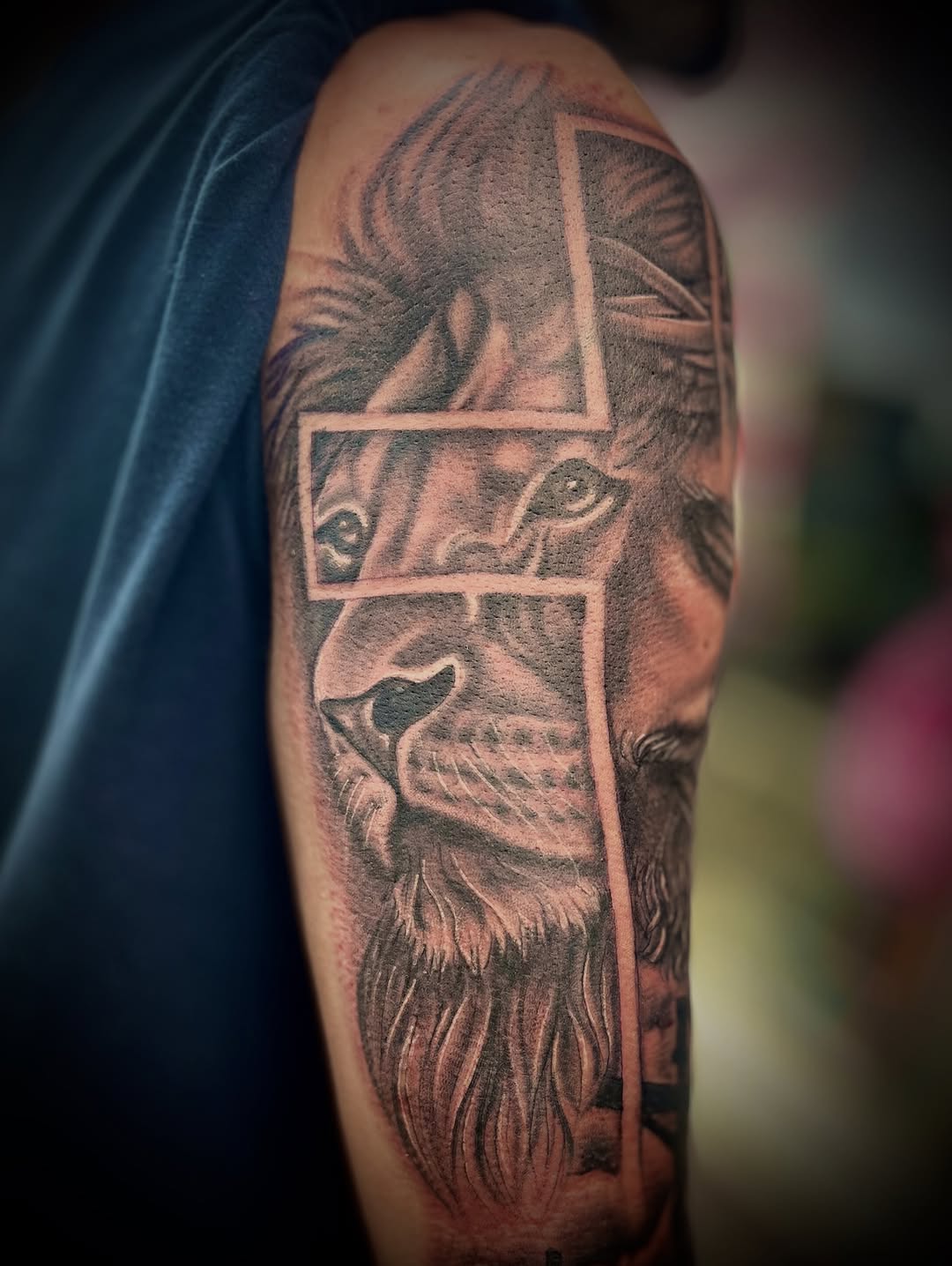 Tattoo by @tattoos_by_suzanneb — realism, black_and_grey