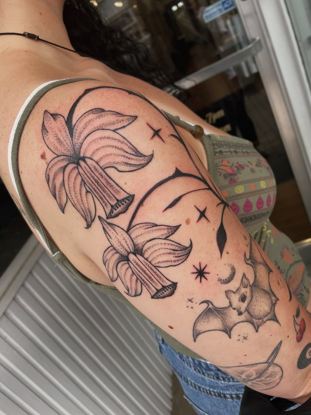 Tattoo by @andreyu187 — illustrative, dotwork