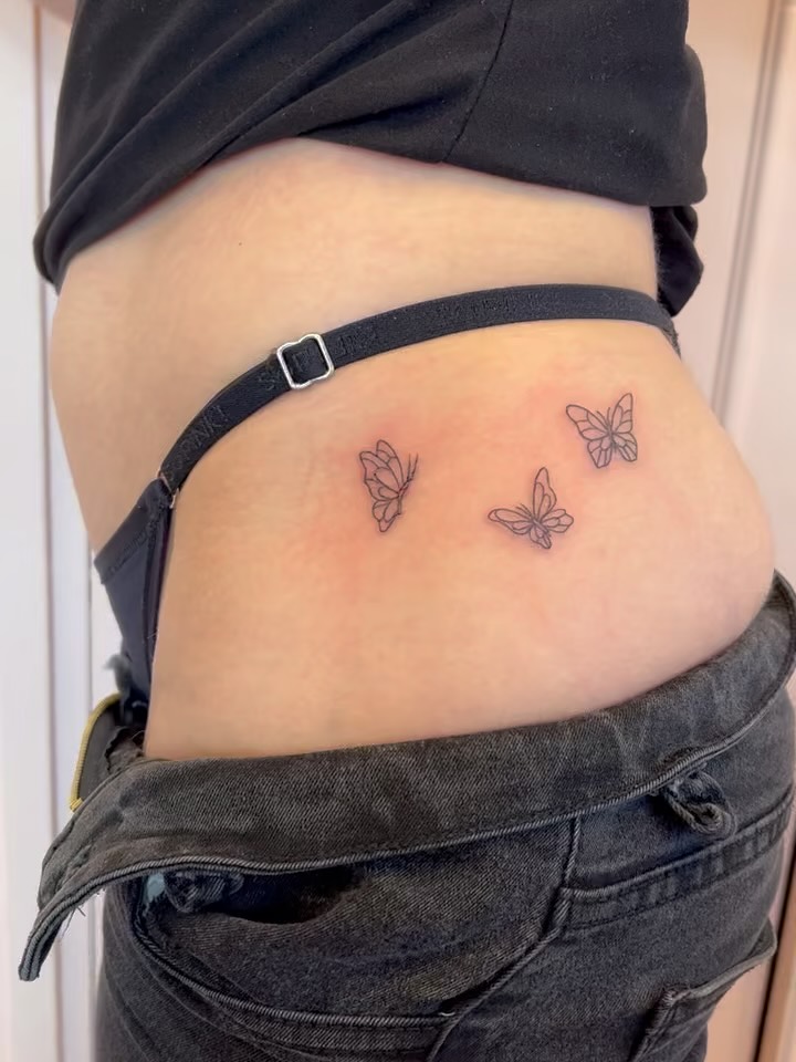 Tattoo by @eleana_tattooart — fine_line, minimalist