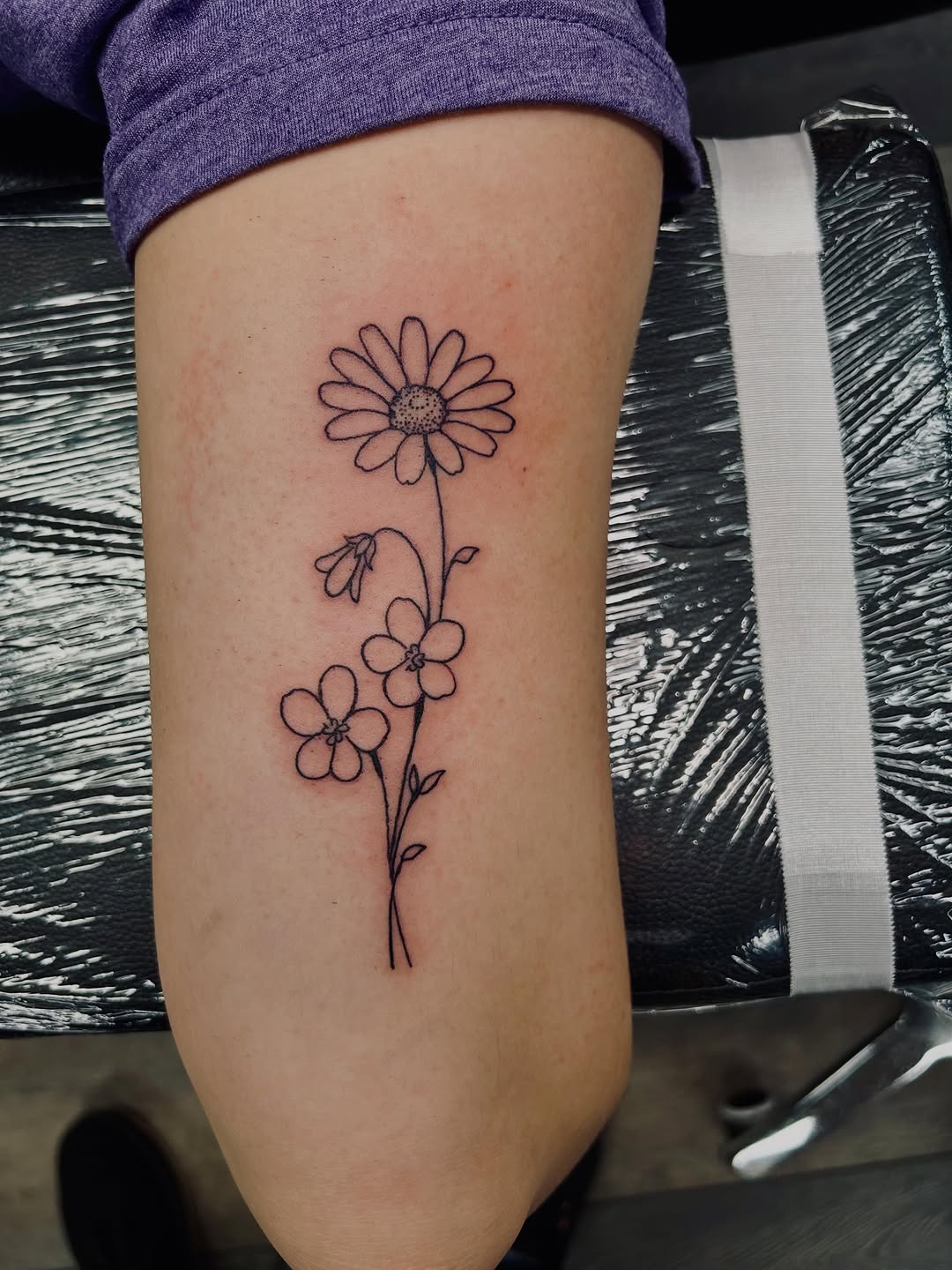 Tattoo by @boylazarustattoo — fine_line, illustrative