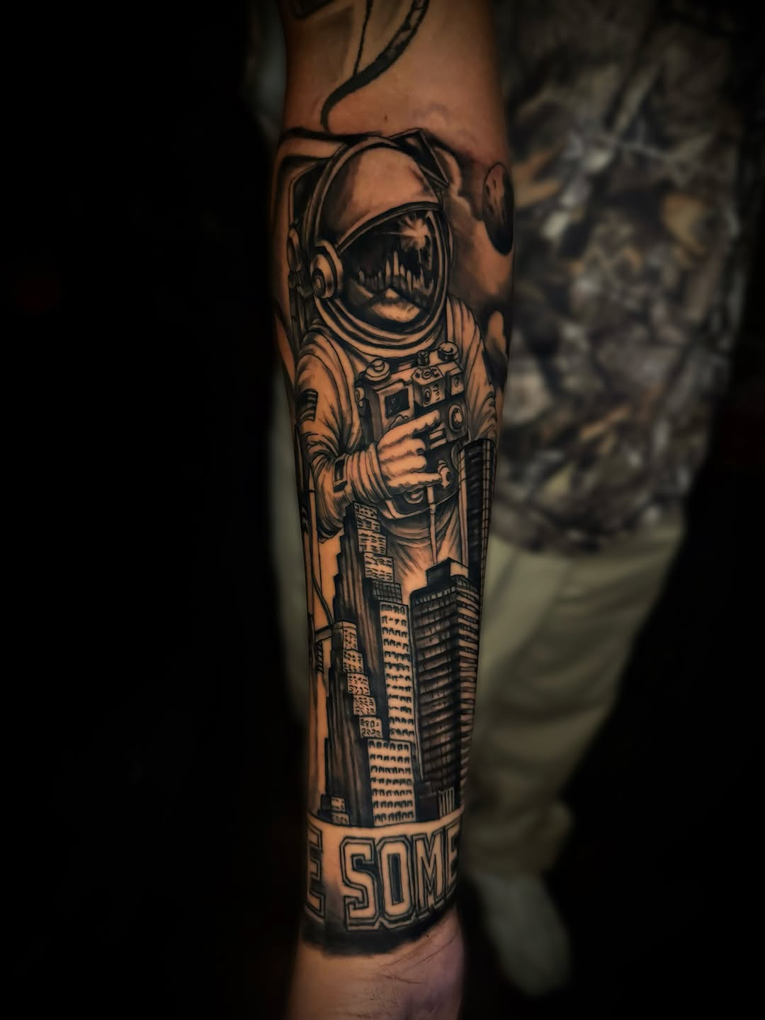 Tattoo by @tattsby0b — black_and_grey