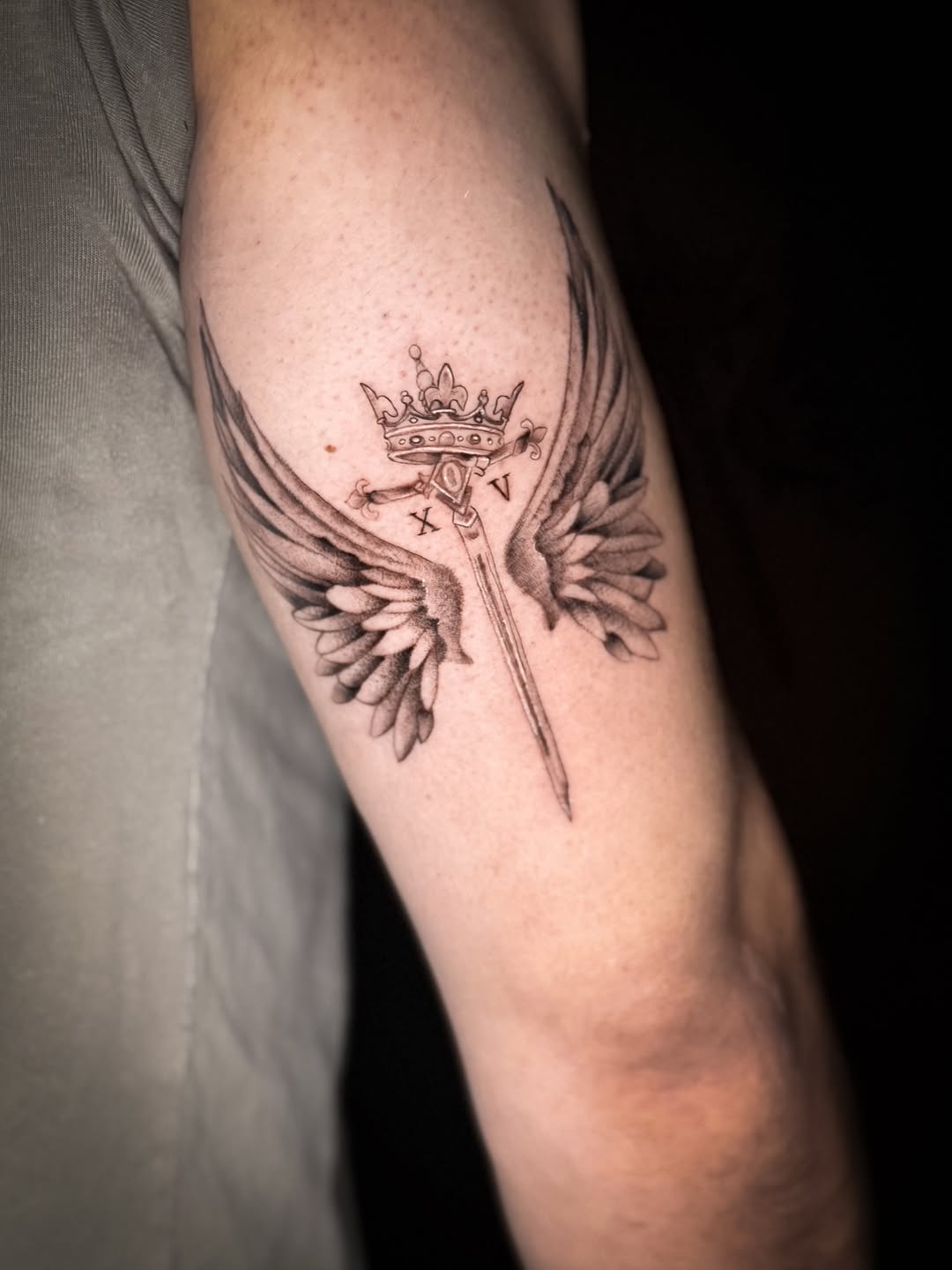Tattoo by @venom.bodyart — black_and_grey