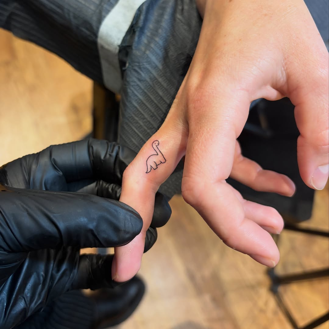 Tattoo by @em_pene — fine_line, illustrative