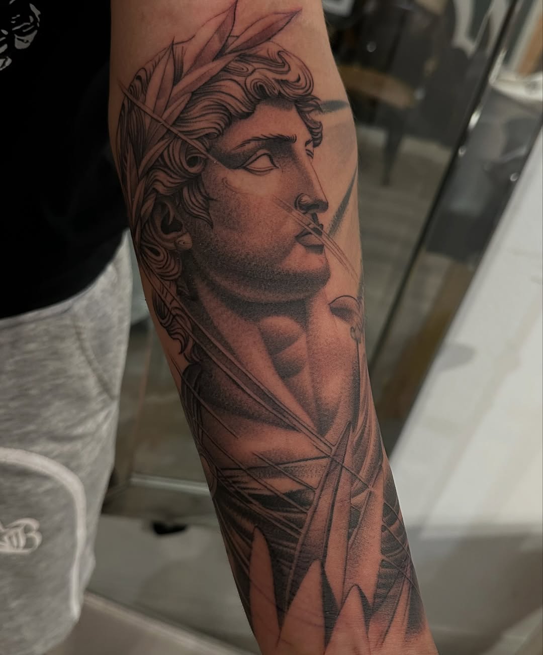 Tattoo by @mottatattoos โ black_and_grey, realism